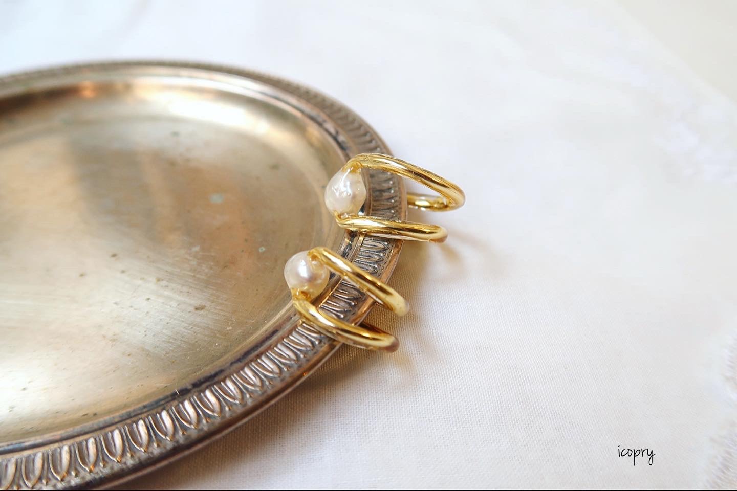 - ear cuff - W ring  淡水パールのイヤーカフ